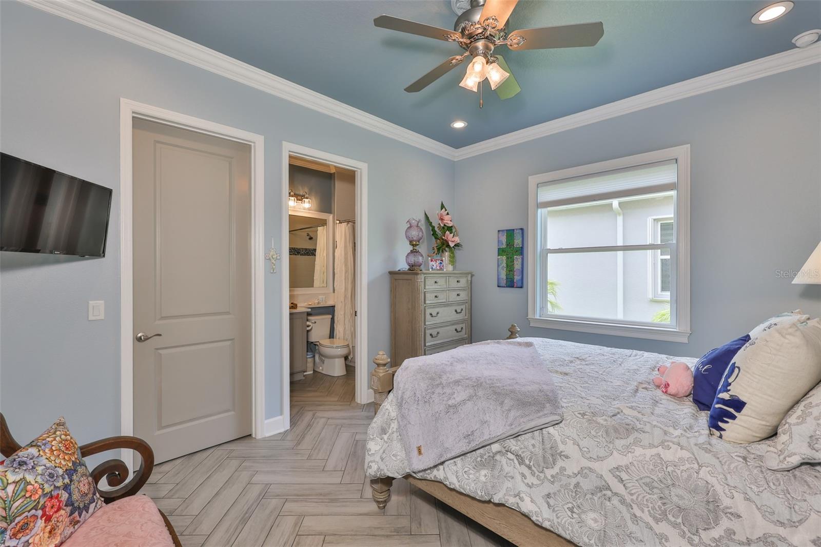 Image 42 of 66 For 15303 Valencia Del Sol Street