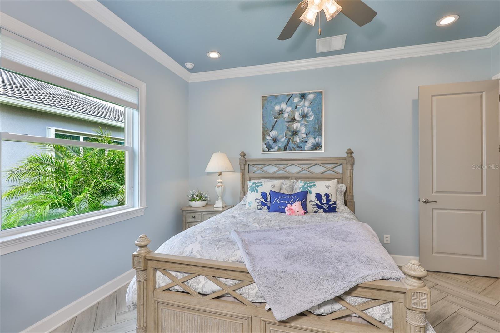Image 43 of 66 For 15303 Valencia Del Sol Street