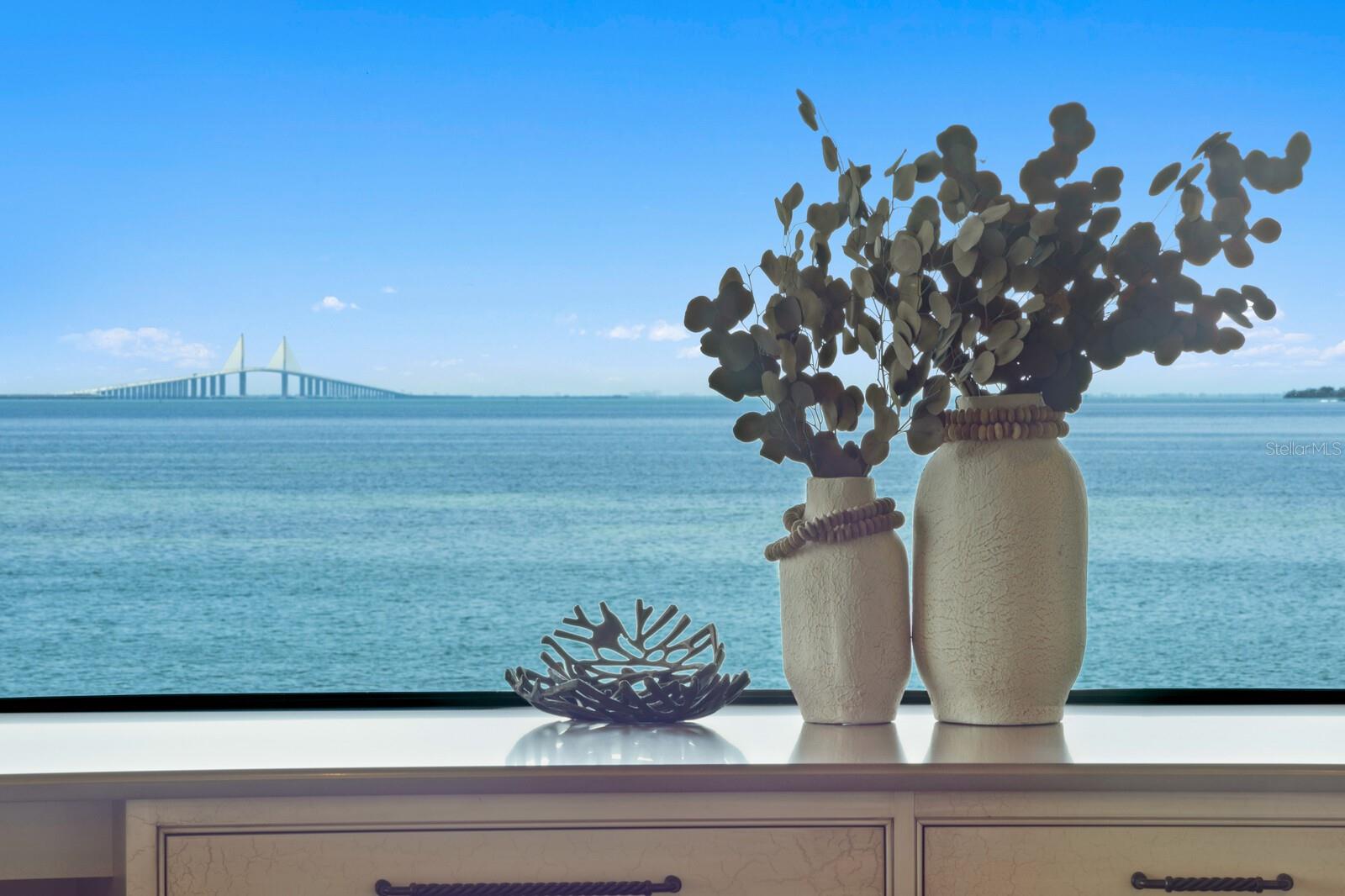 Listing photo id 13 for 100 Sands Point Drive