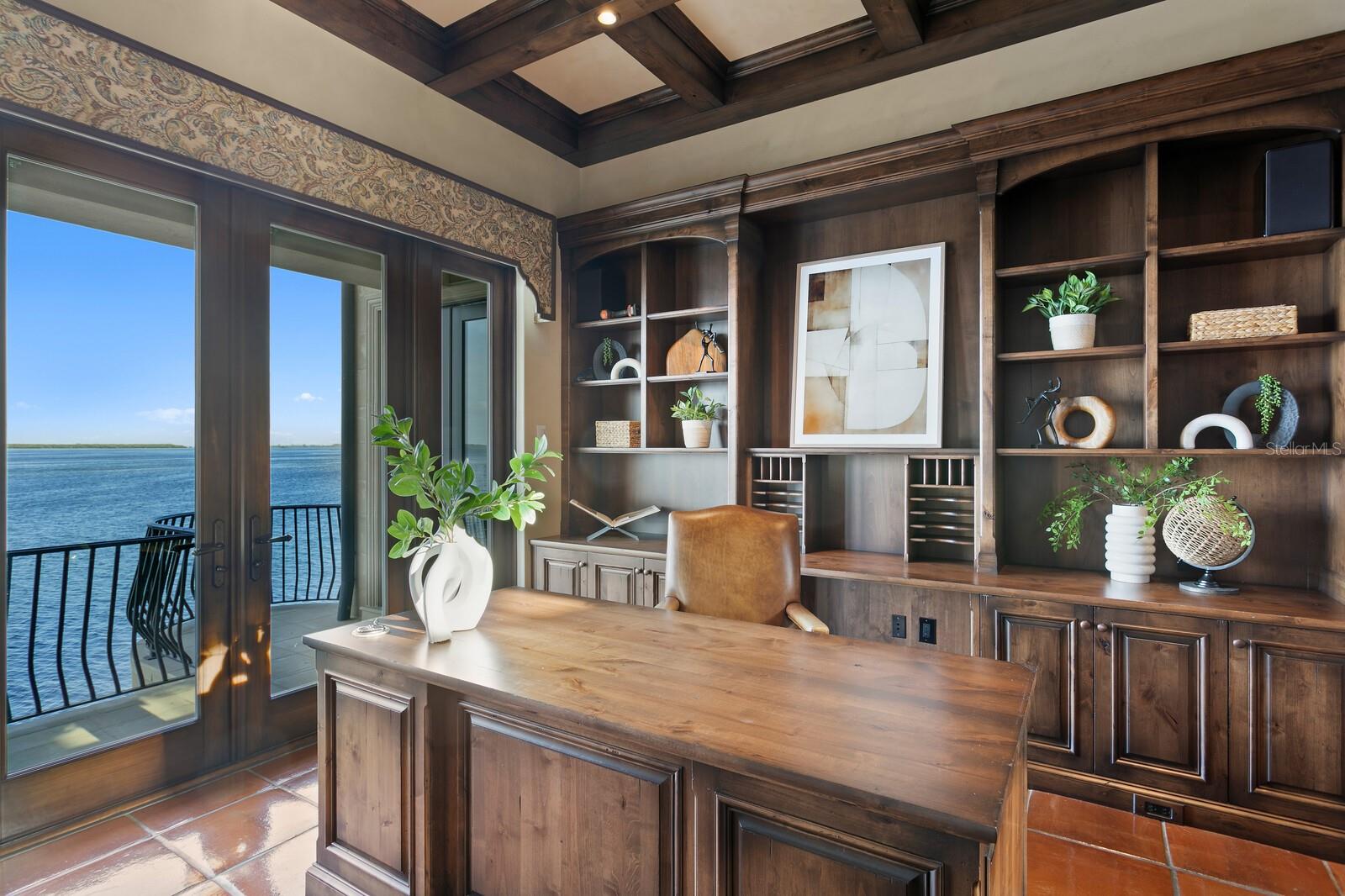 Listing photo id 24 for 100 Sands Point Drive