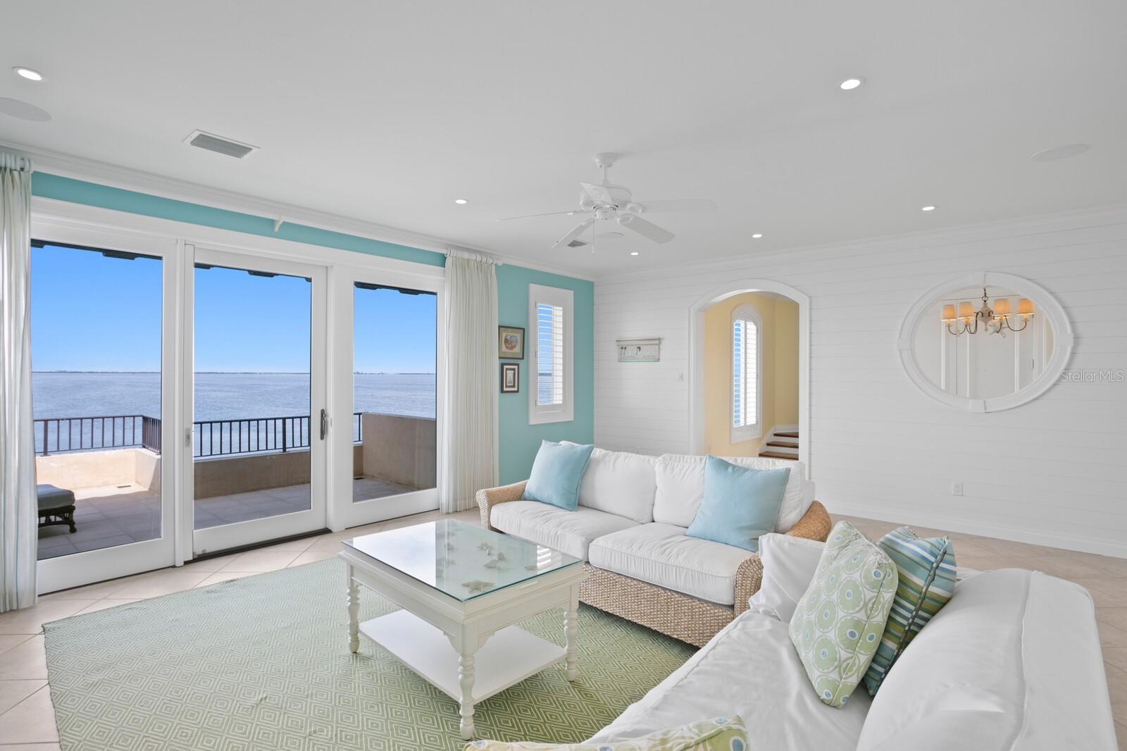 Listing photo id 38 for 100 Sands Point Drive