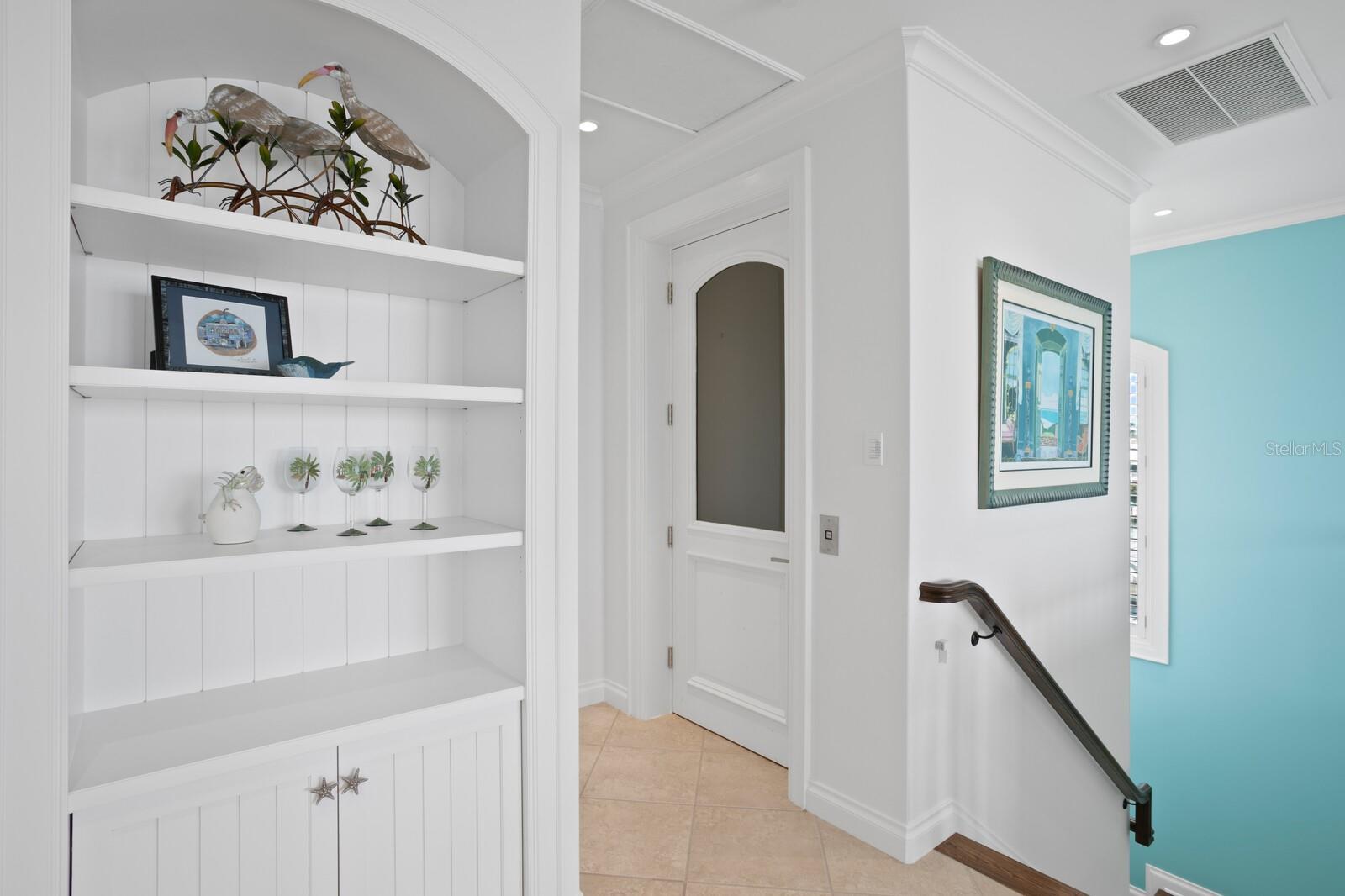 Listing photo id 41 for 100 Sands Point Drive