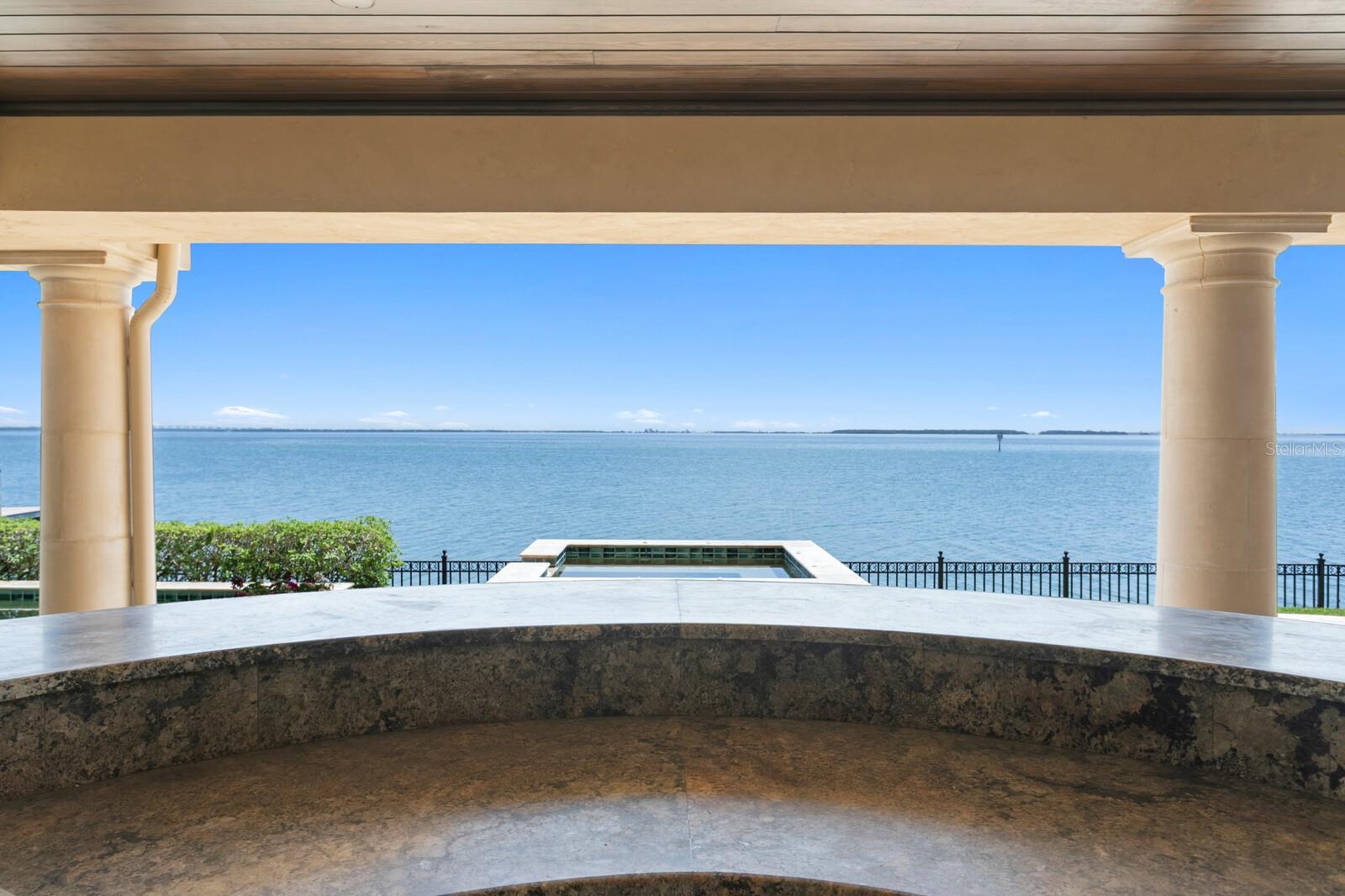 Listing photo id 58 for 100 Sands Point Drive