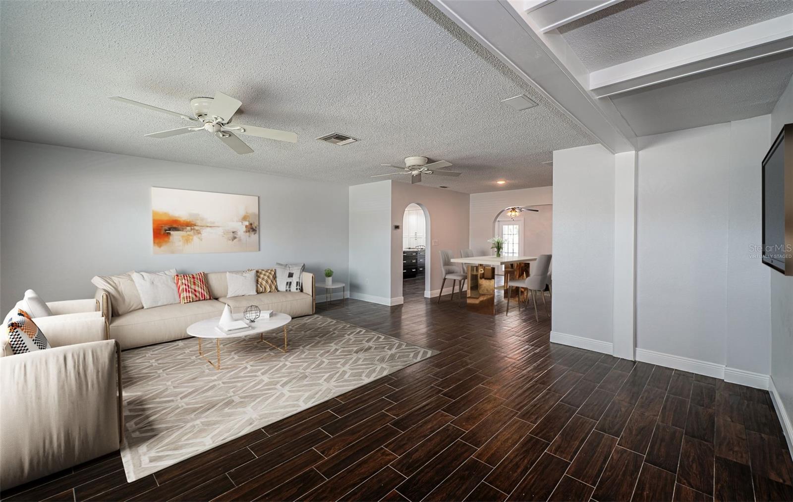 Image 12 of 82 For 1402 Oleander Drive