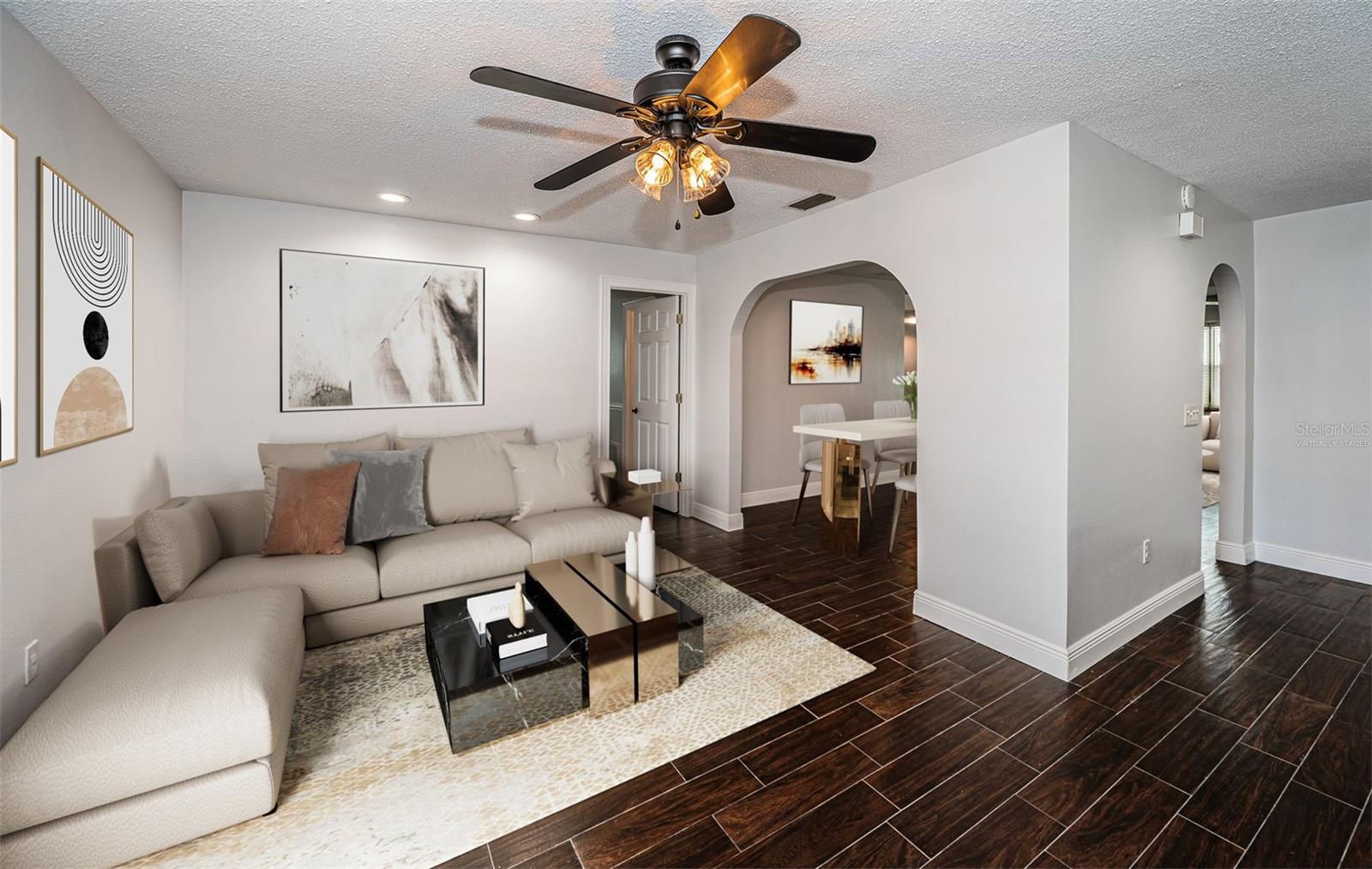 Image 31 of 82 For 1402 Oleander Drive