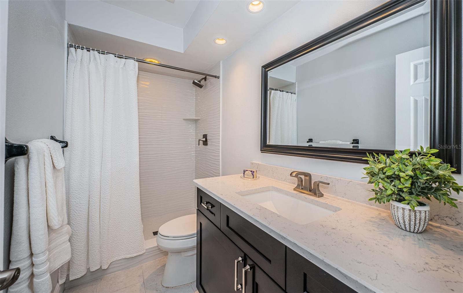 Image 41 of 82 For 1402 Oleander Drive