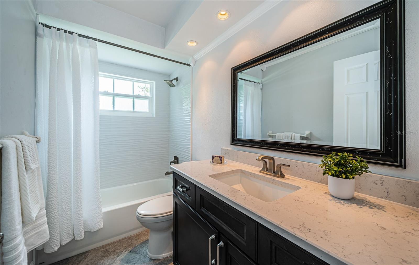Image 44 of 82 For 1402 Oleander Drive