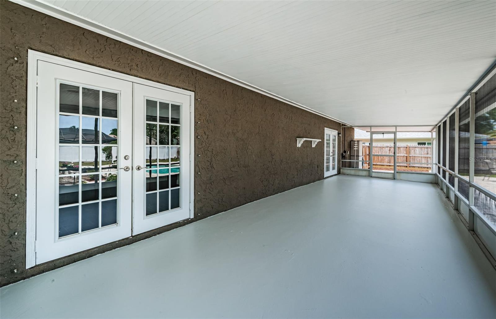 Image 51 of 82 For 1402 Oleander Drive
