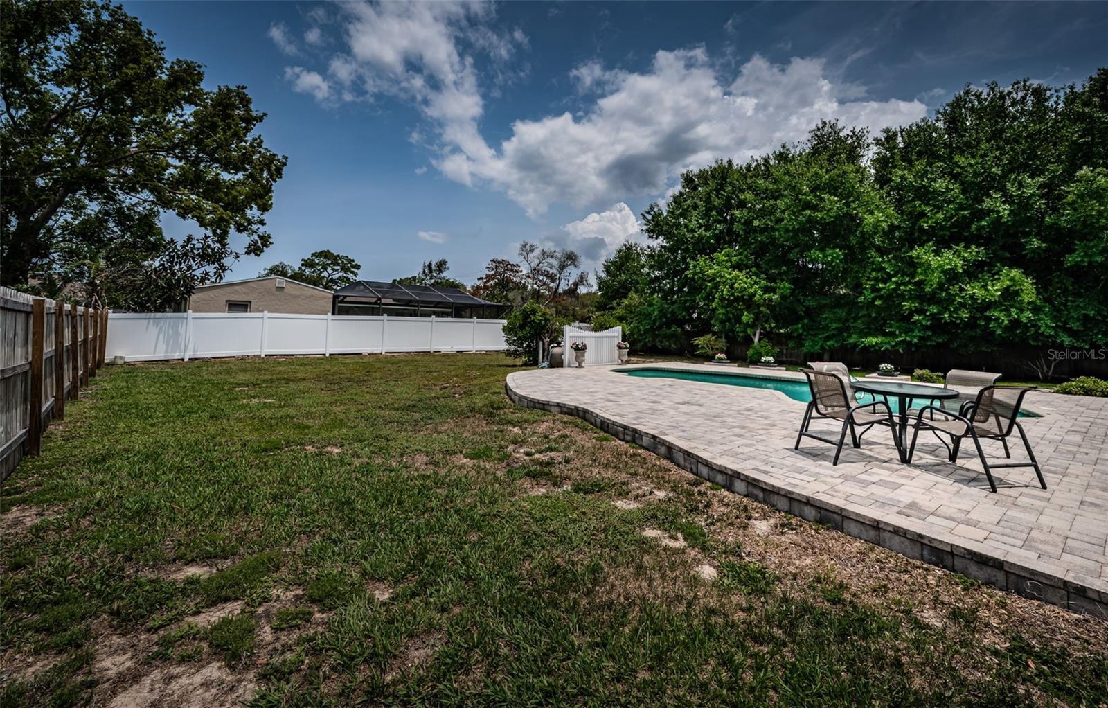 Image 64 of 82 For 1402 Oleander Drive