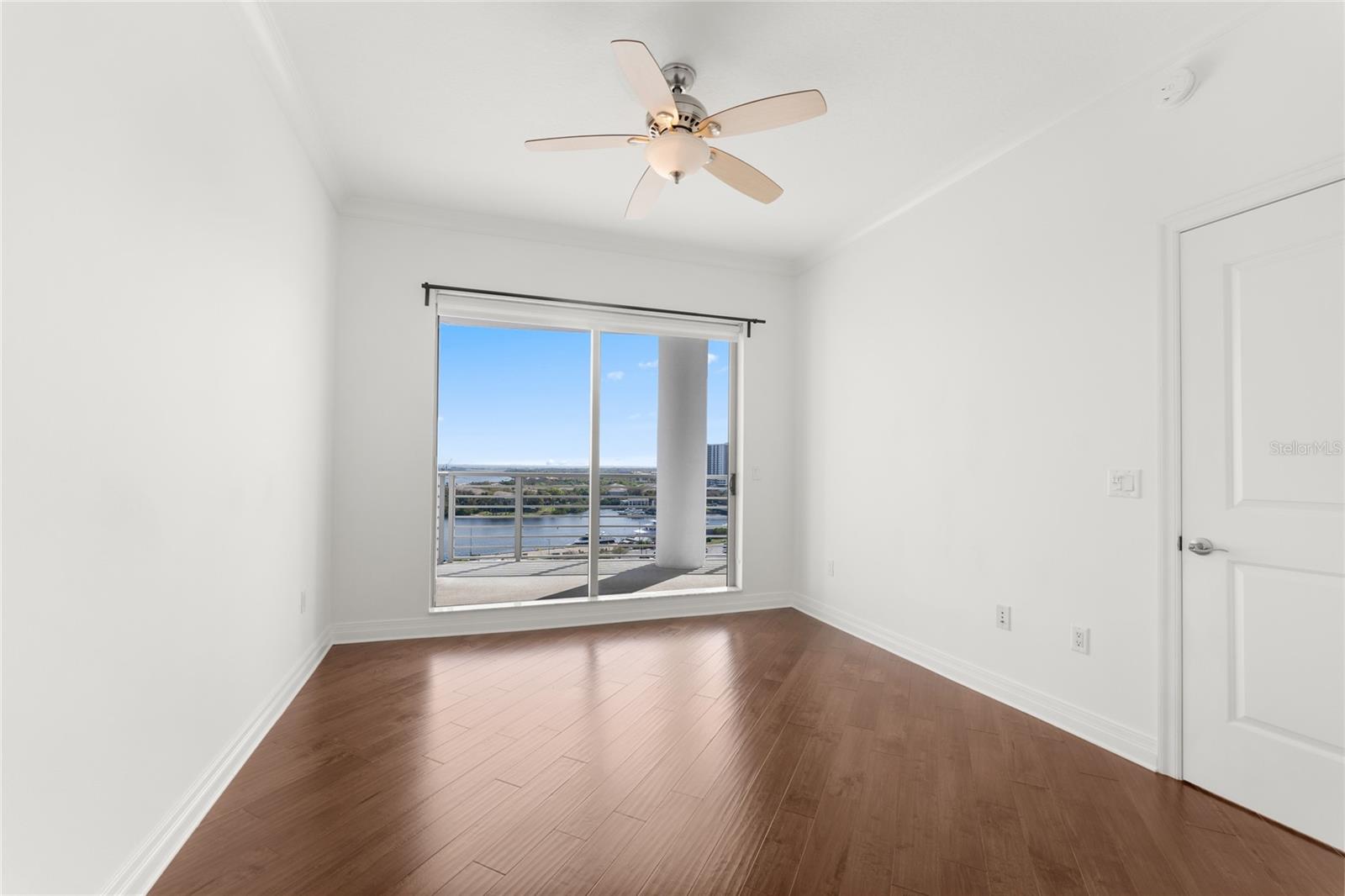 Image 17 of 36 For 1209 Cumberland Avenue 1201