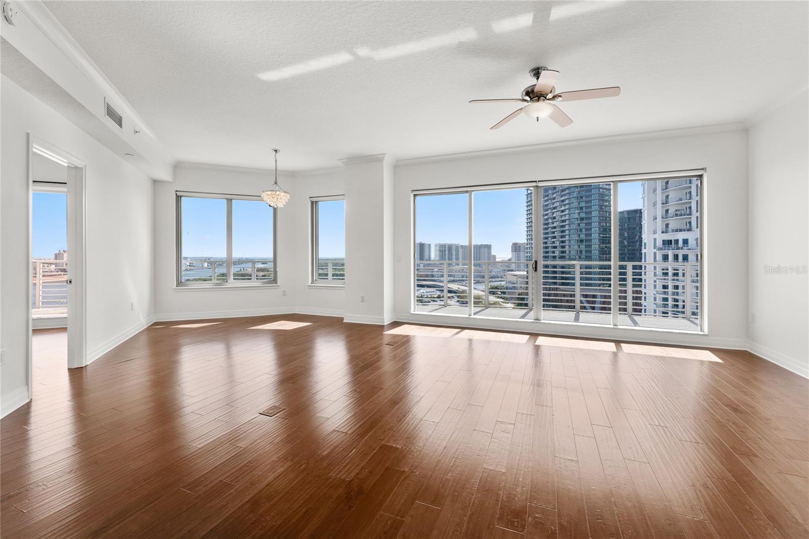 Image 2 of 36 For 1209 Cumberland Avenue 1201
