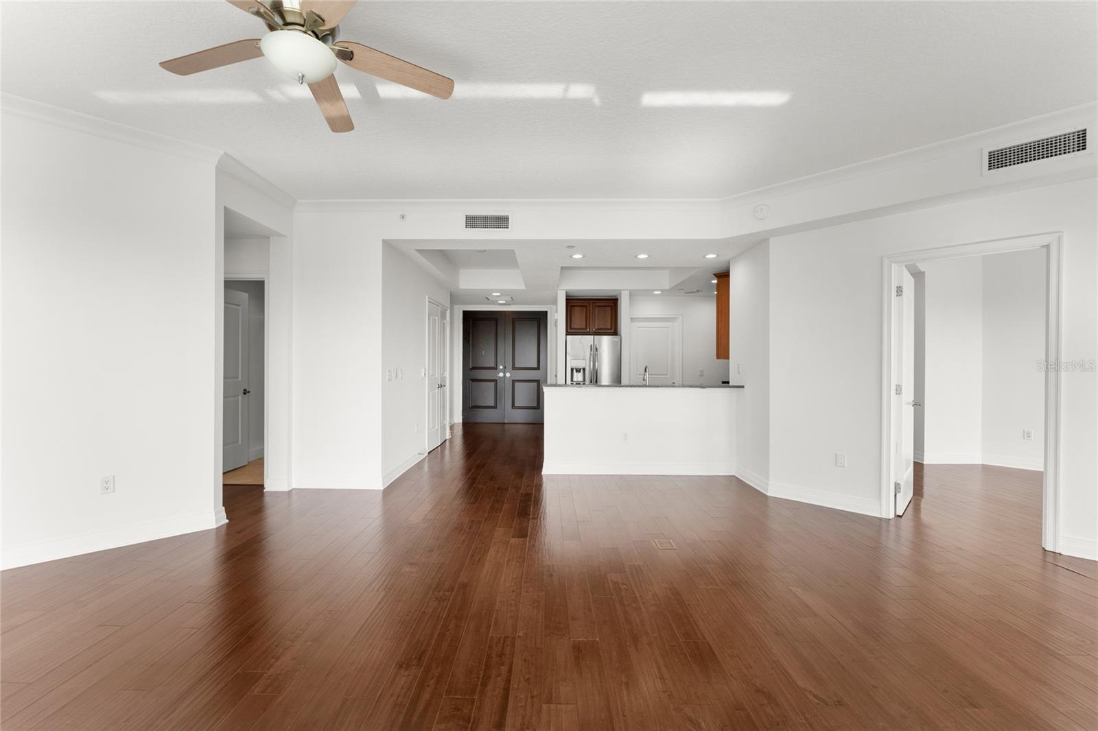 Image 8 of 36 For 1209 Cumberland Avenue 1201
