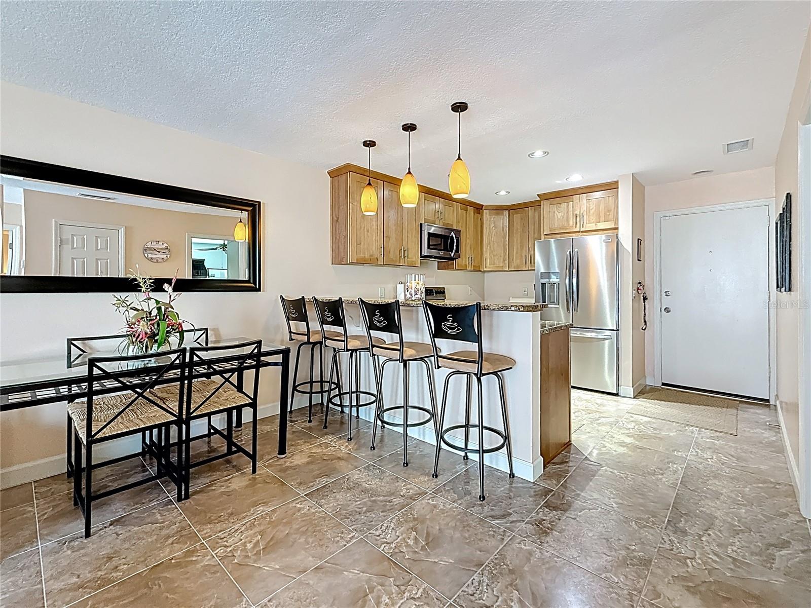 Image 10 of 44 For 230 Medallion Boulevard G