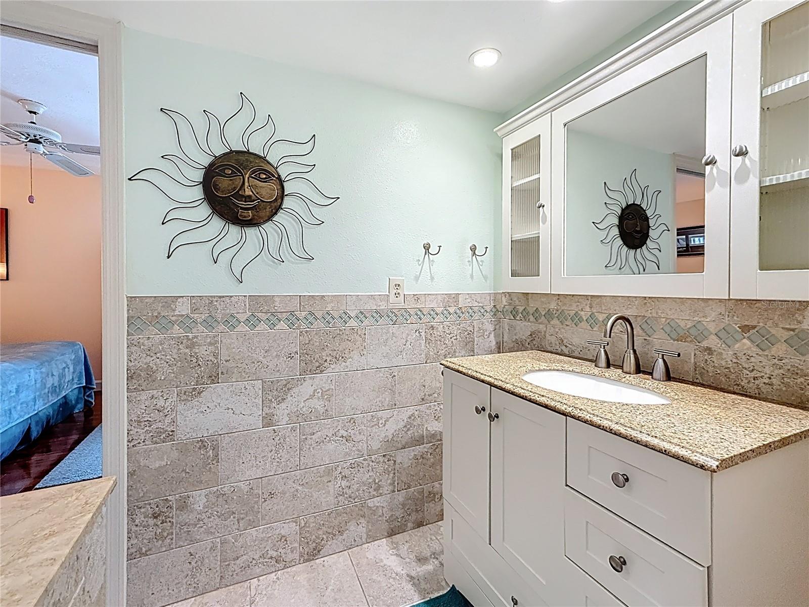 Image 22 of 44 For 230 Medallion Boulevard G