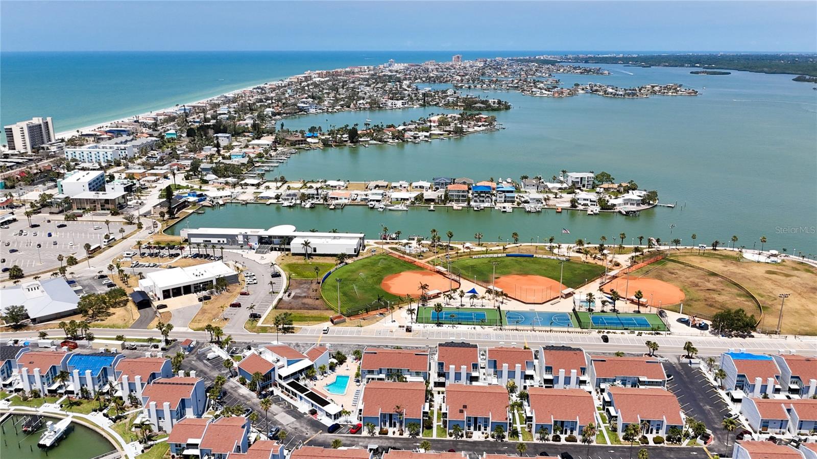 Image 36 of 44 For 230 Medallion Boulevard G