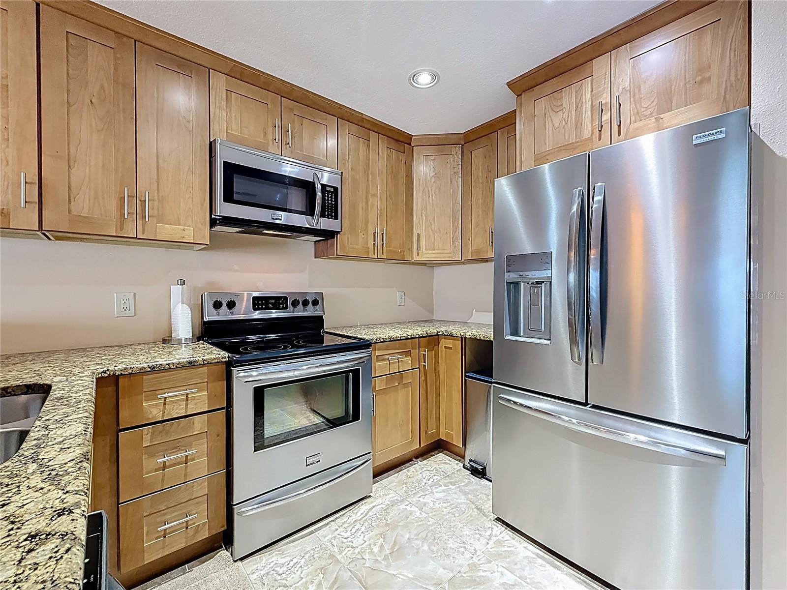 Image 7 of 44 For 230 Medallion Boulevard G