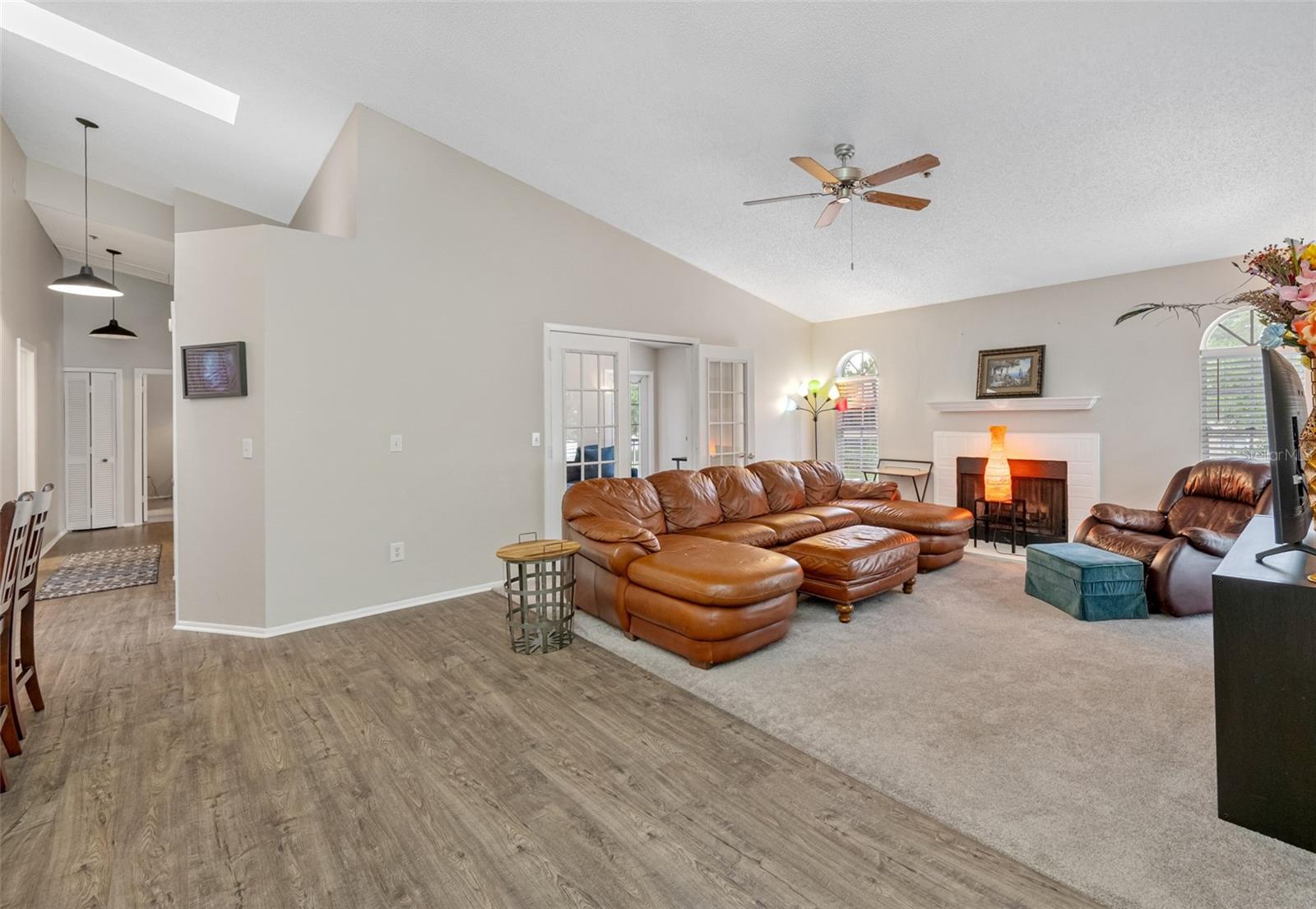 Image 9 of 32 For 6001 Laketree Lane B
