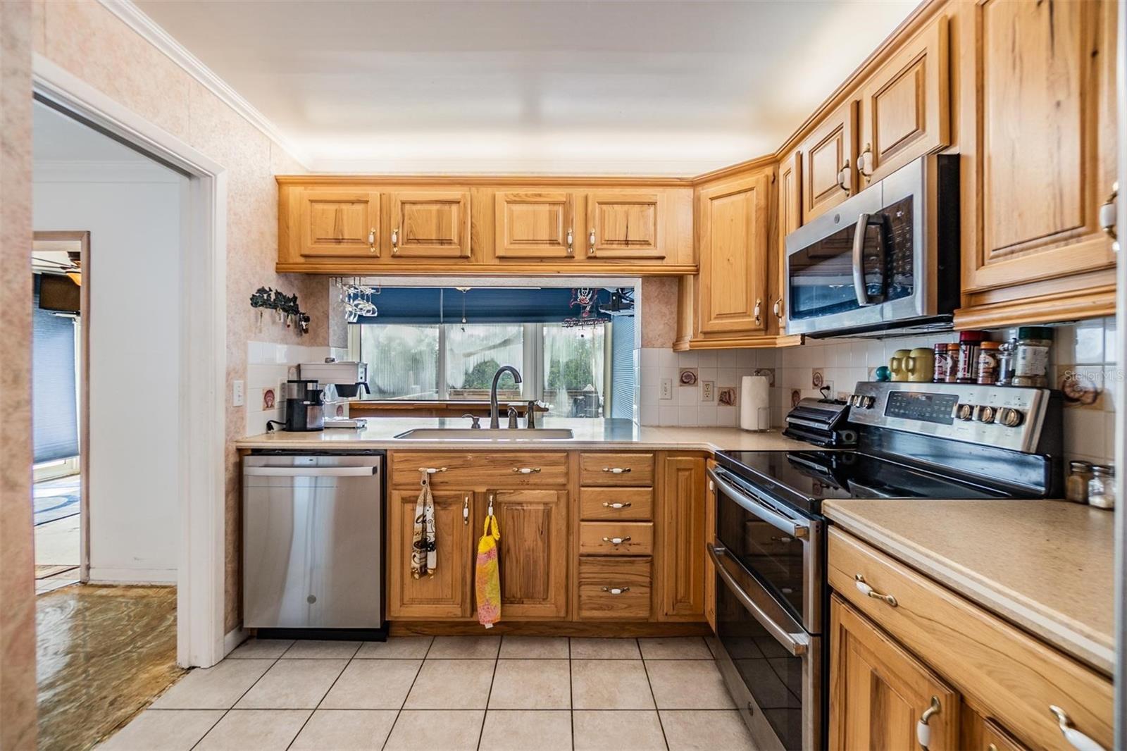 Listing photo id 16 for 1421 Sea Gull Drive S