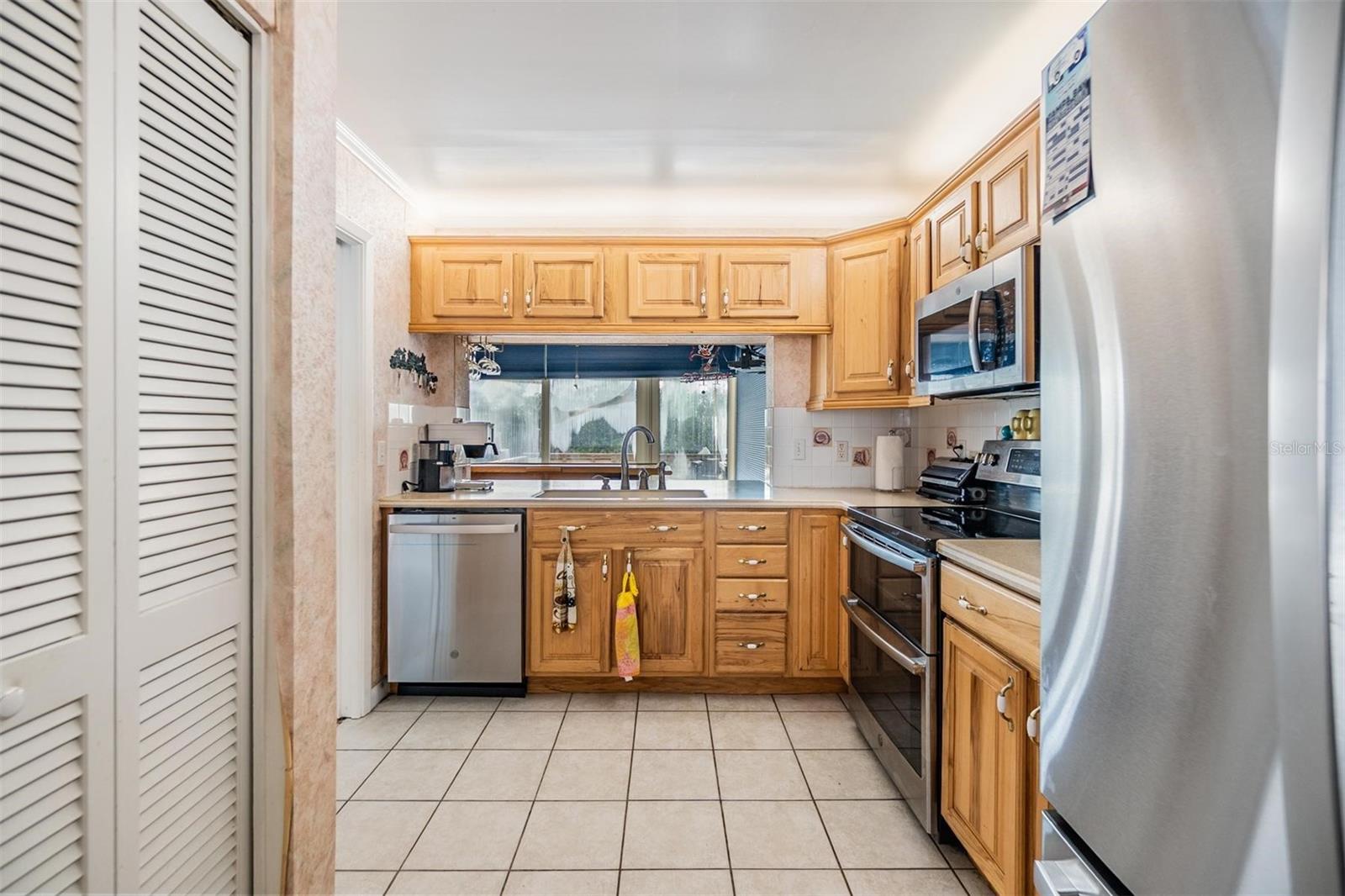 Listing photo id 18 for 1421 Sea Gull Drive S