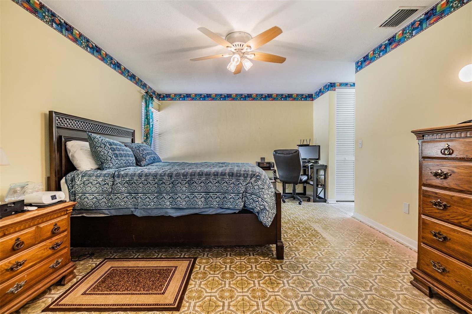 Listing photo id 19 for 1421 Sea Gull Drive S