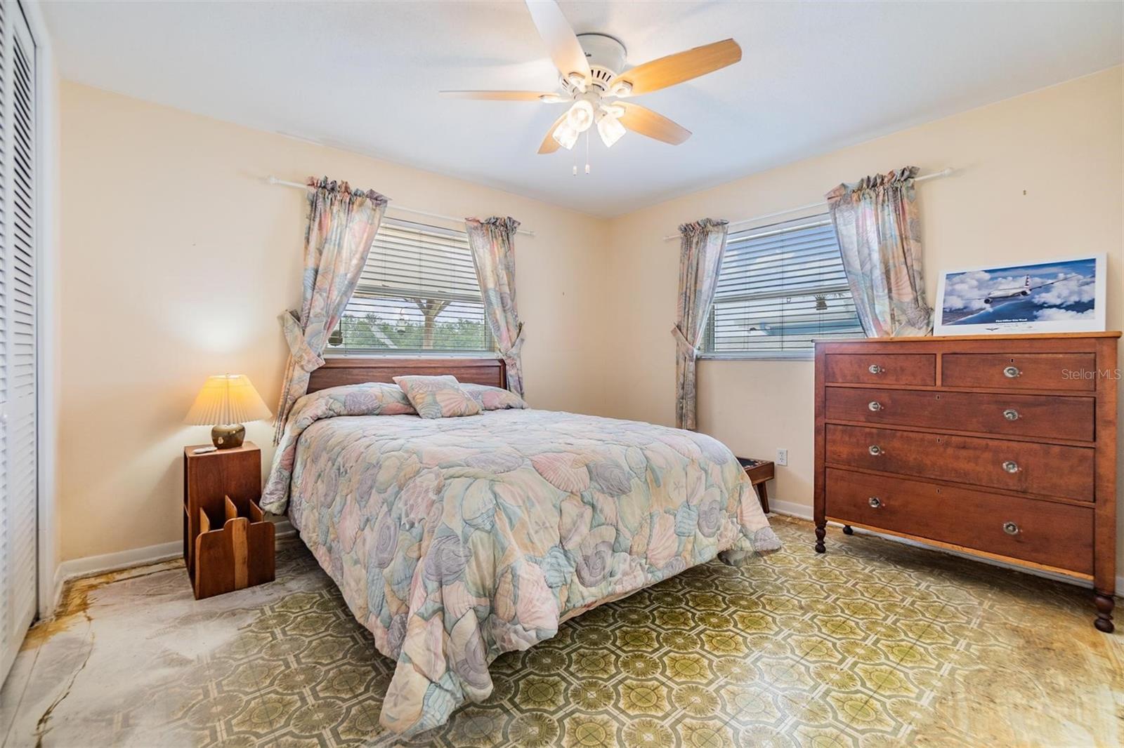 Listing photo id 22 for 1421 Sea Gull Drive S