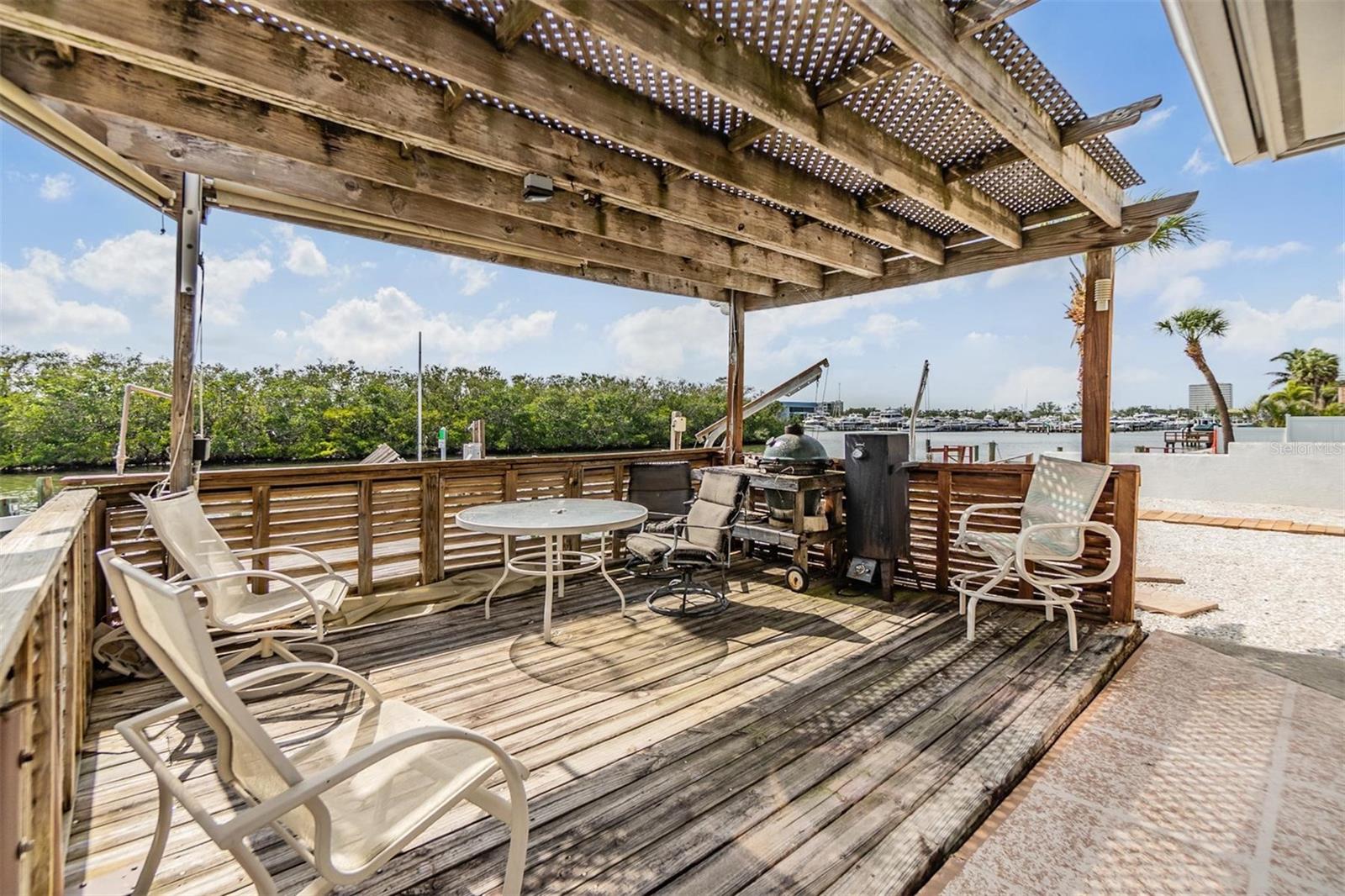 Listing photo id 33 for 1421 Sea Gull Drive S