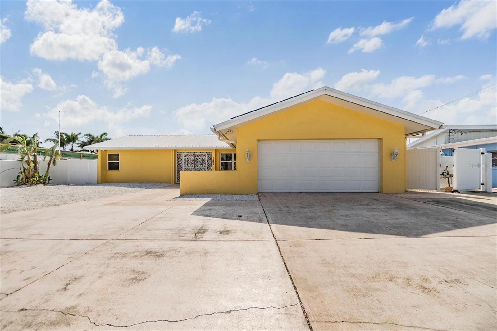Listing photo id 43 for 1421 Sea Gull Drive S