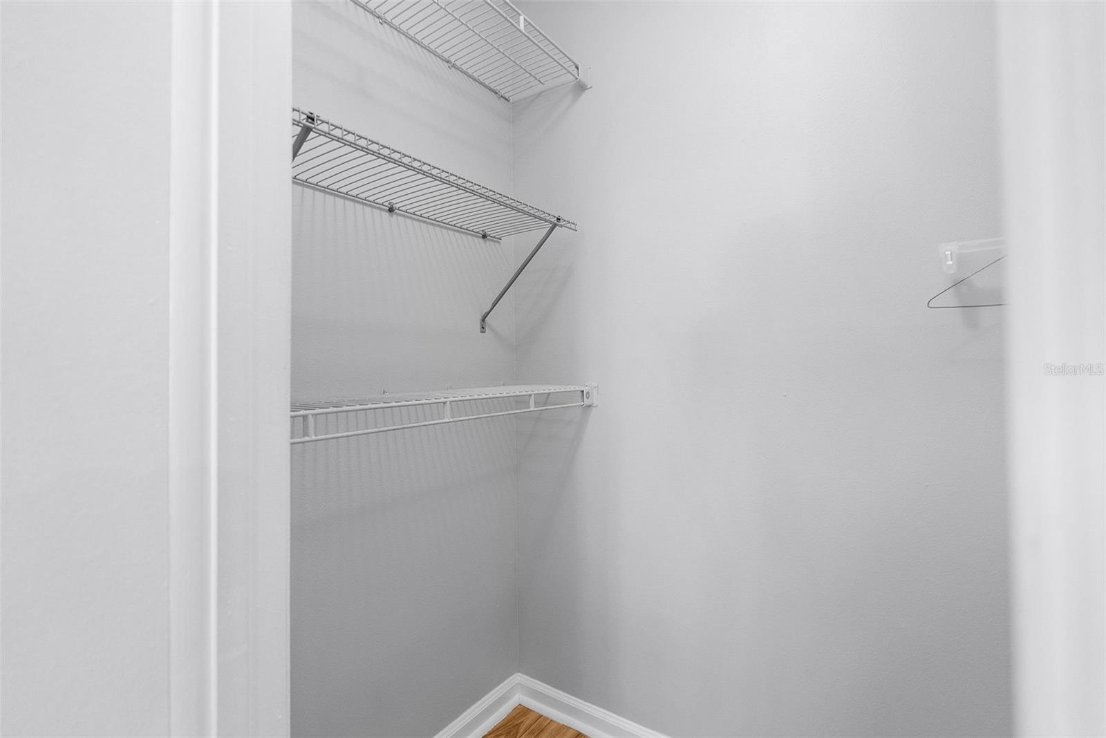 Listing photo id 18 for 11901 4th Street N 8207