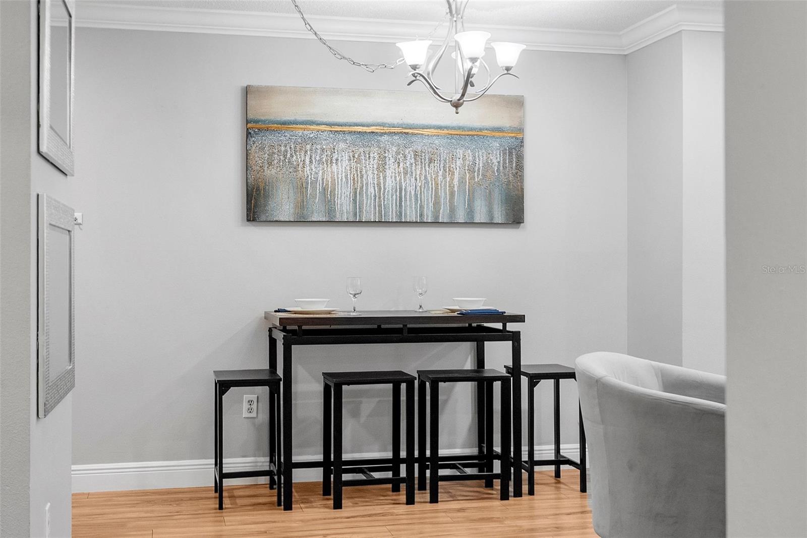 Listing photo id 2 for 11901 4th Street N 8207