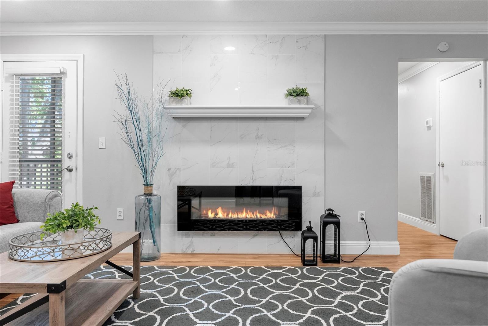 Listing photo id 7 for 11901 4th Street N 8207
