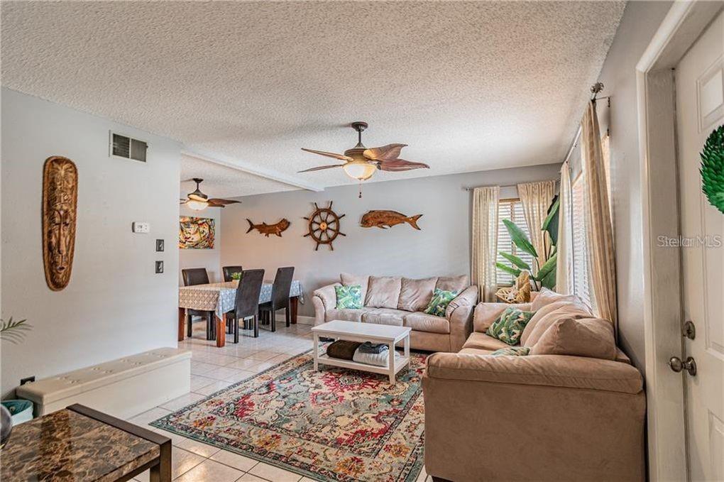 Image 4 of 22 For 1812 Bough Avenue C