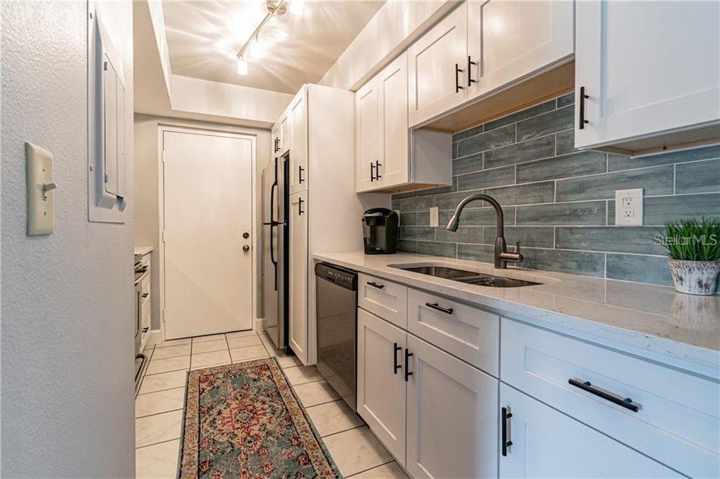 Image 6 of 22 For 1812 Bough Avenue C