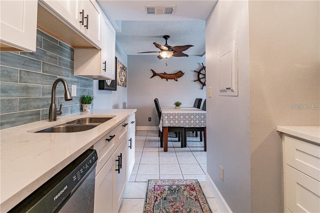Image 8 of 22 For 1812 Bough Avenue C