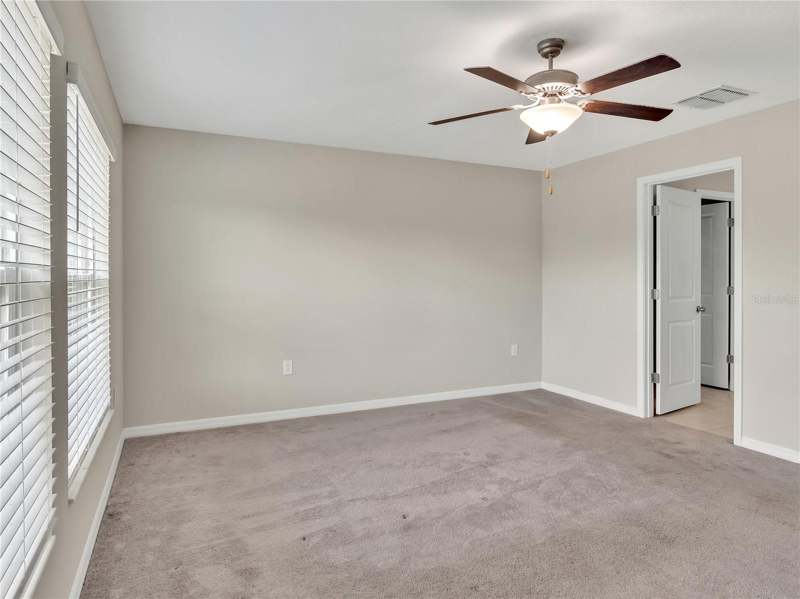 Image 15 of 33 For 16514 Delia Street
