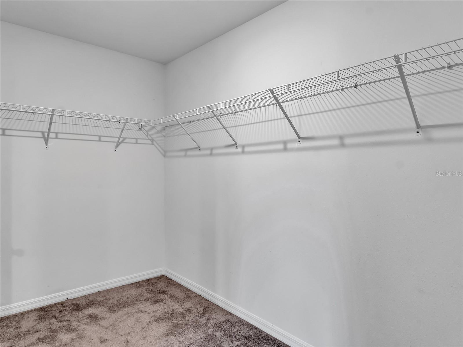 Image 19 of 33 For 16514 Delia Street