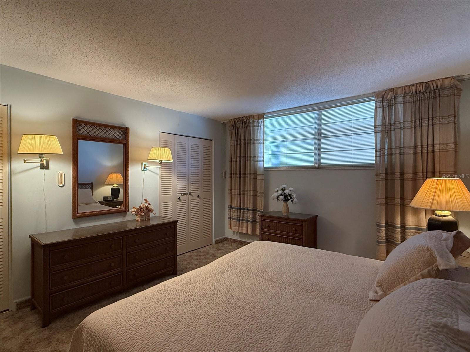 Image 22 of 27 For 7910 Sun Island Drive S 404