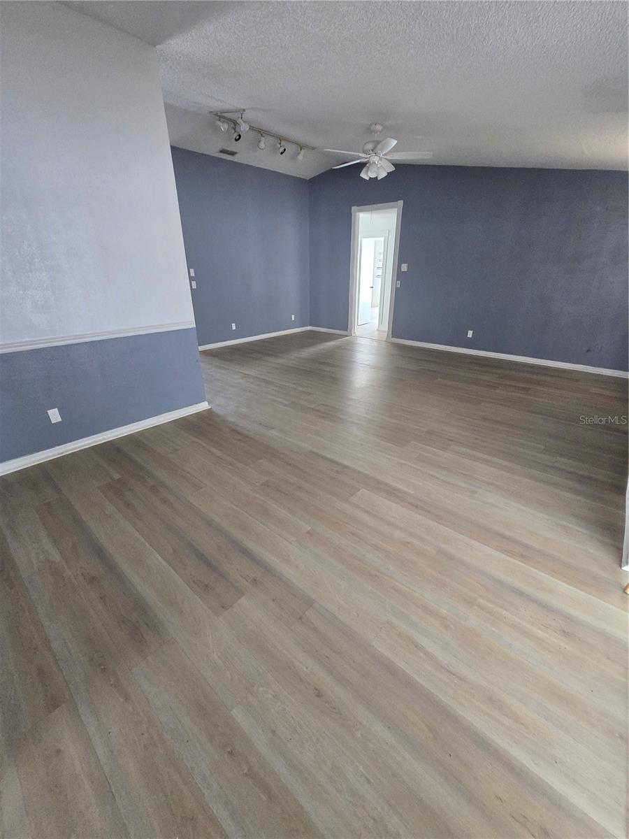 Image 2 of 10 For 12825 Tallowood Drive