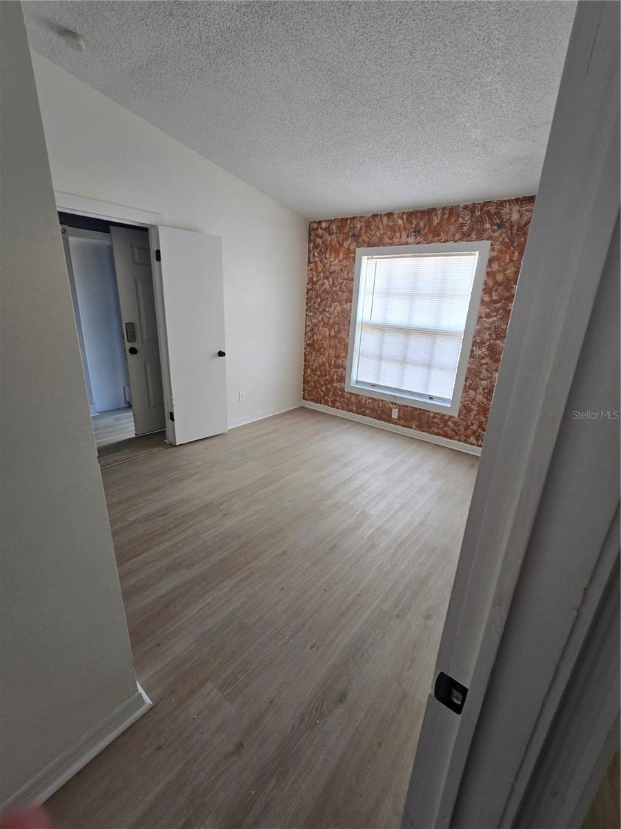 Image 7 of 10 For 12825 Tallowood Drive