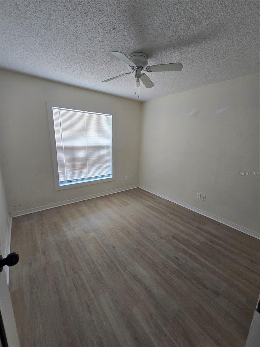 Image 8 of 10 For 12825 Tallowood Drive