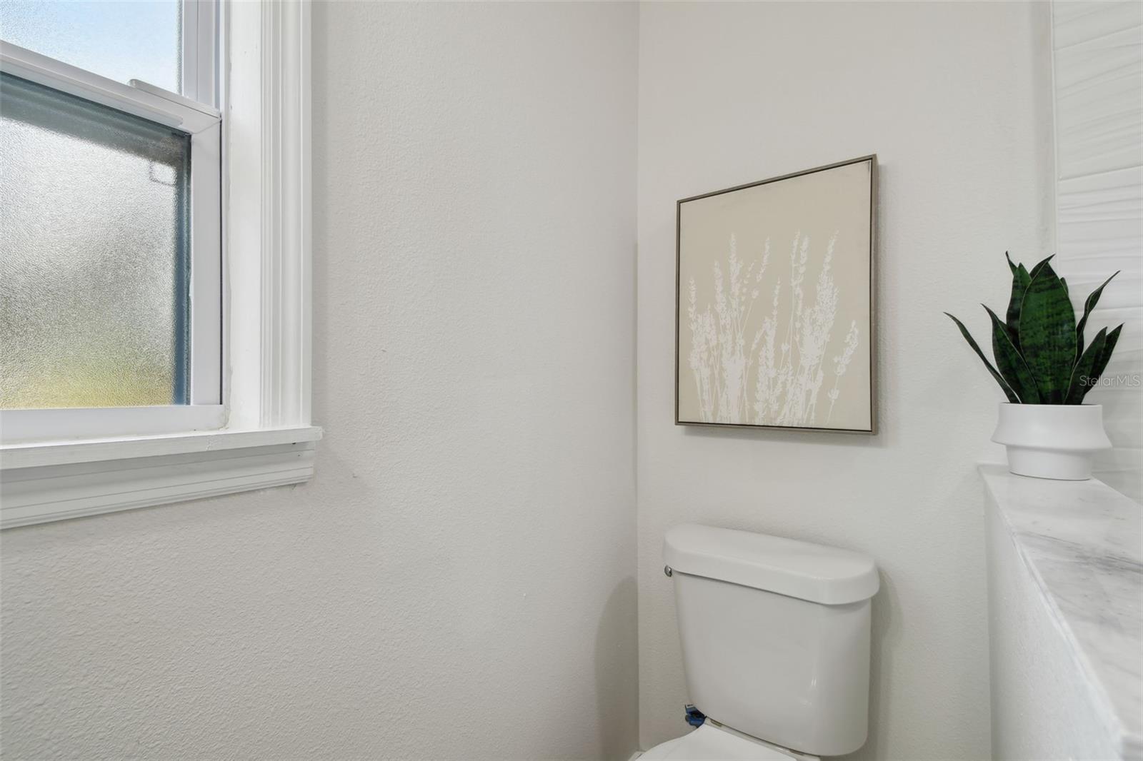 Image 14 of 28 For 1404 Curtis Street