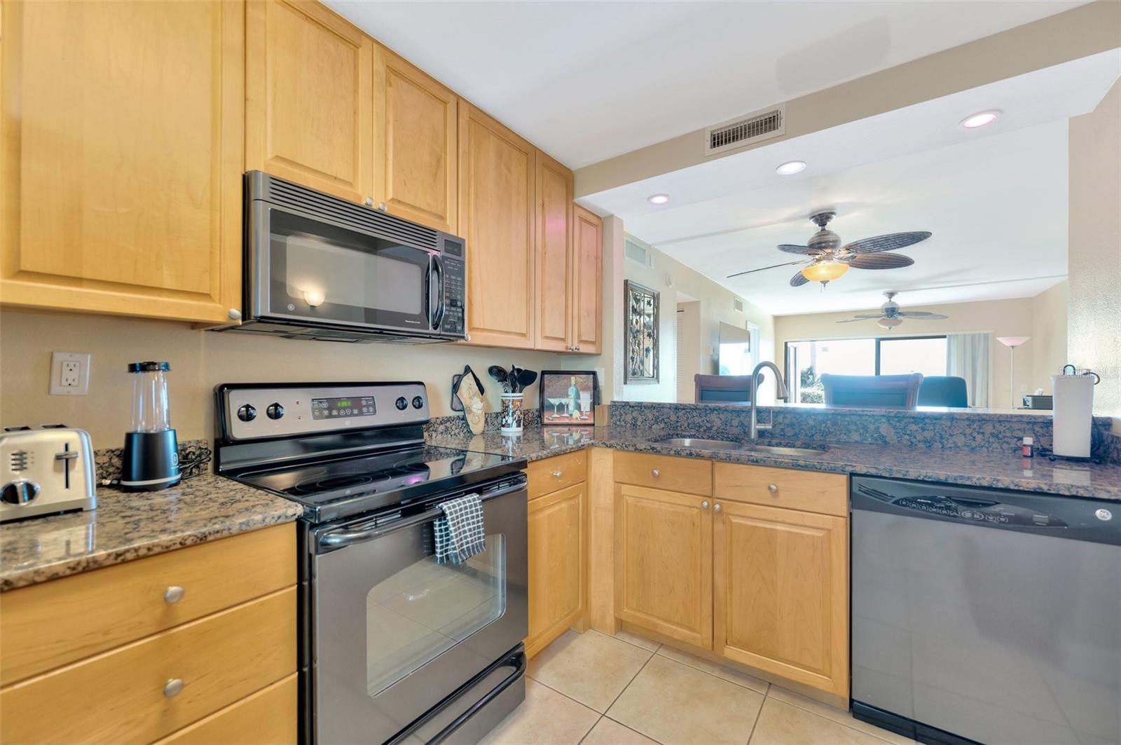 Image 9 of 24 For 6268 Palma Del Mar Boulevard S 113