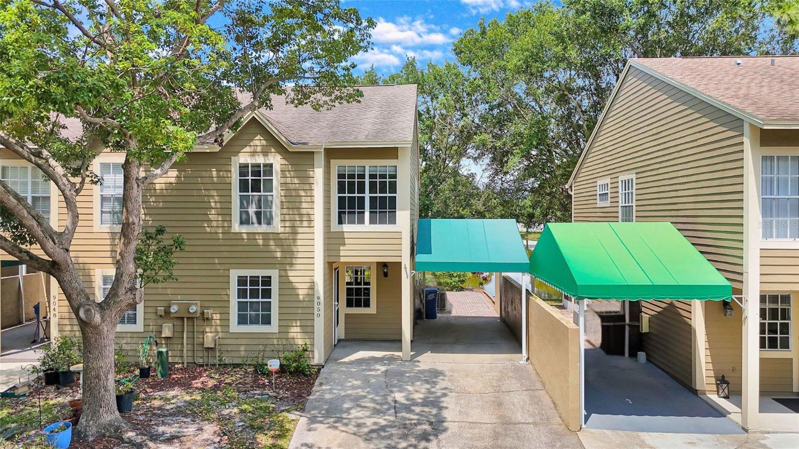Details for 9050 Lake Place Lane, TAMPA, FL 33634