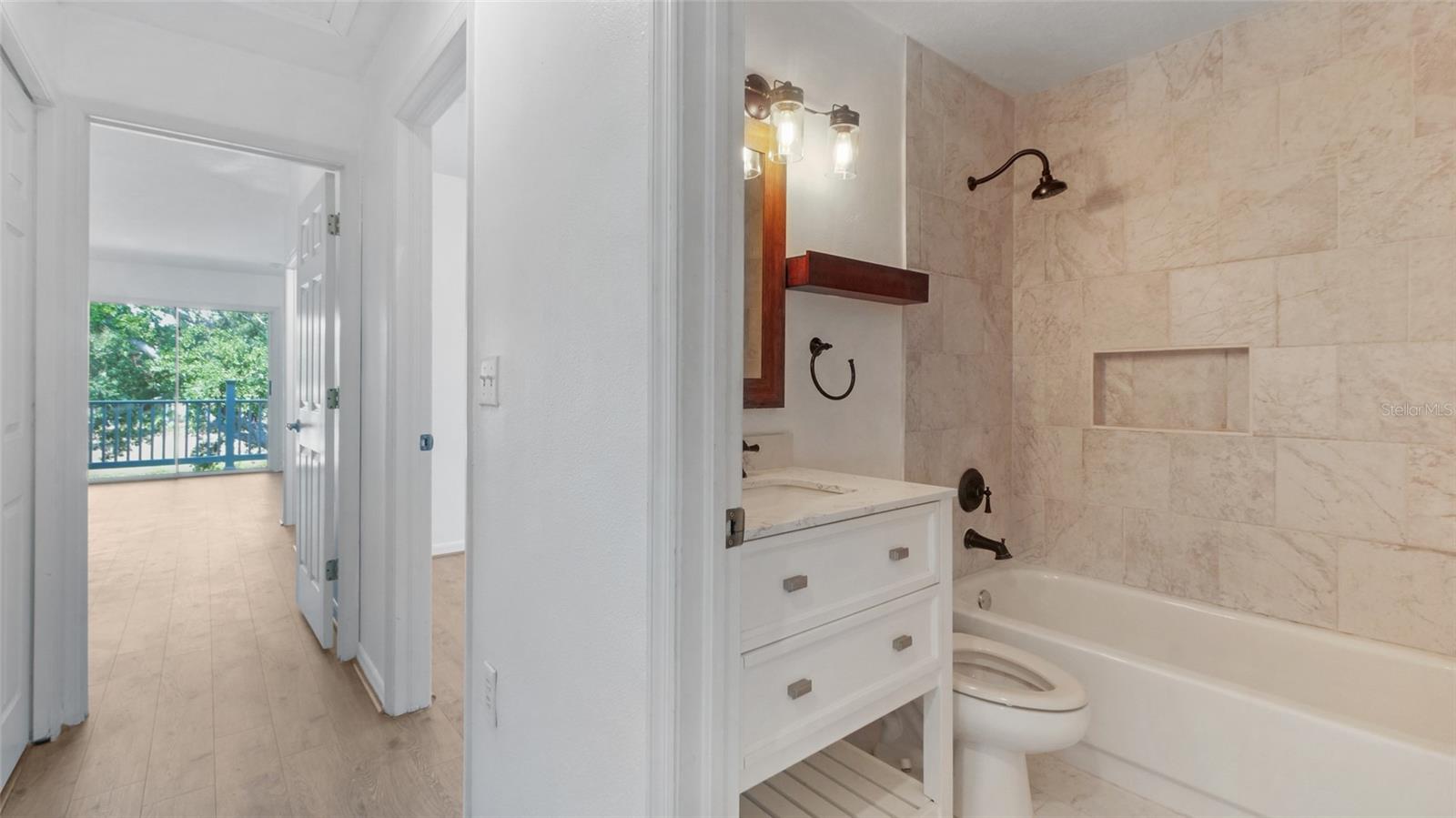 Listing photo id 16 for 9050 Lake Place Lane