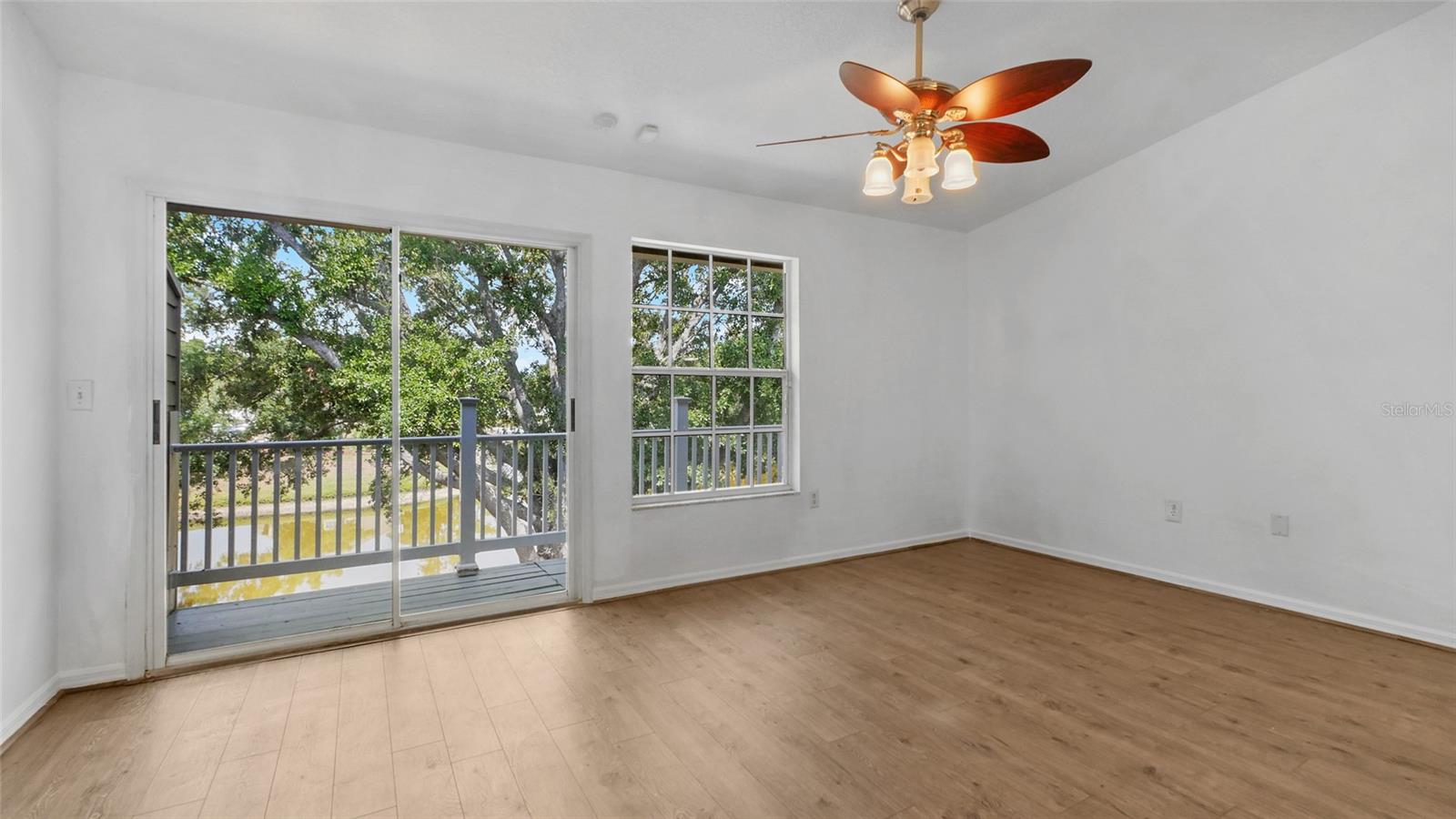 Listing photo id 23 for 9050 Lake Place Lane
