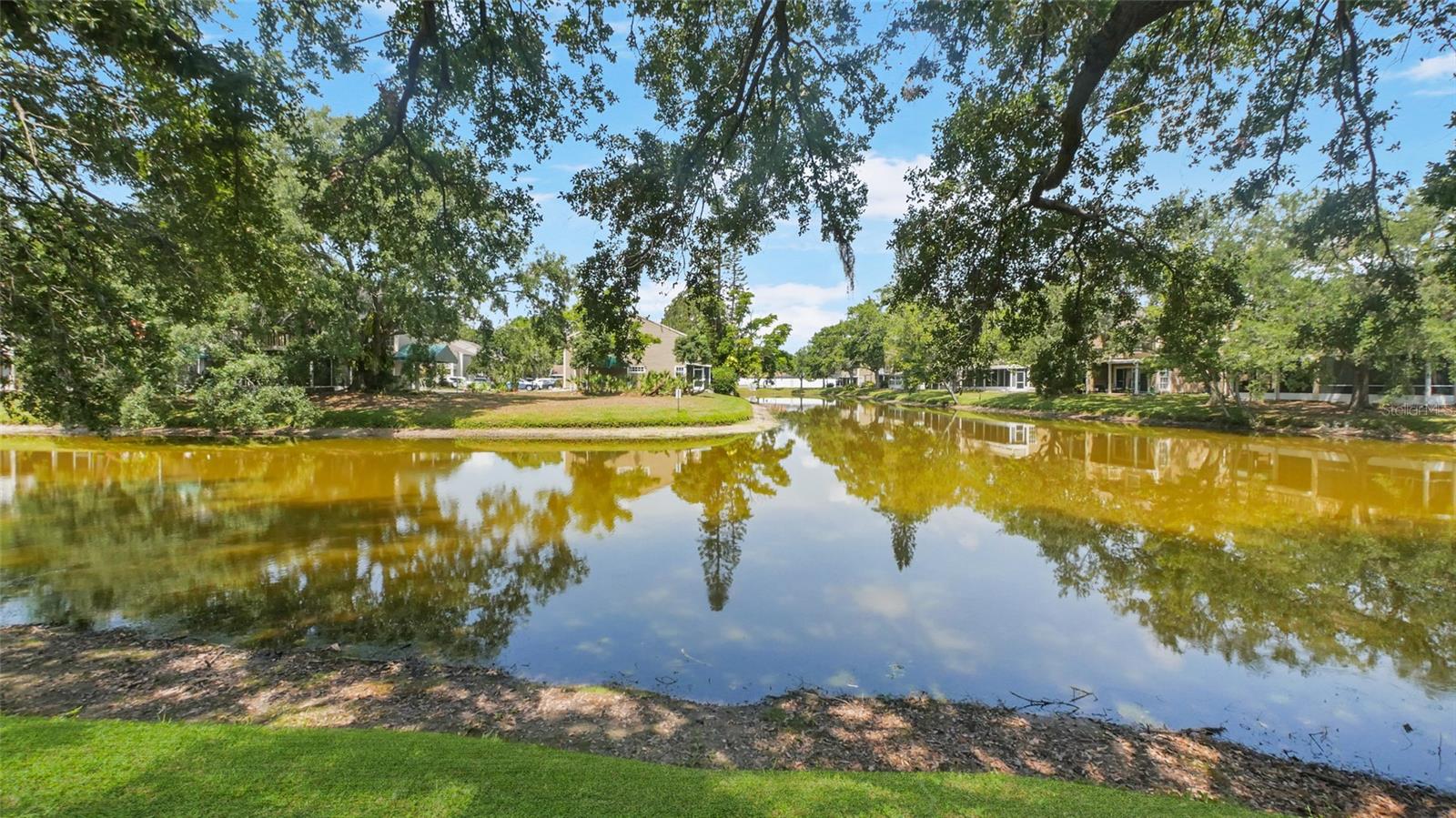 Listing photo id 31 for 9050 Lake Place Lane