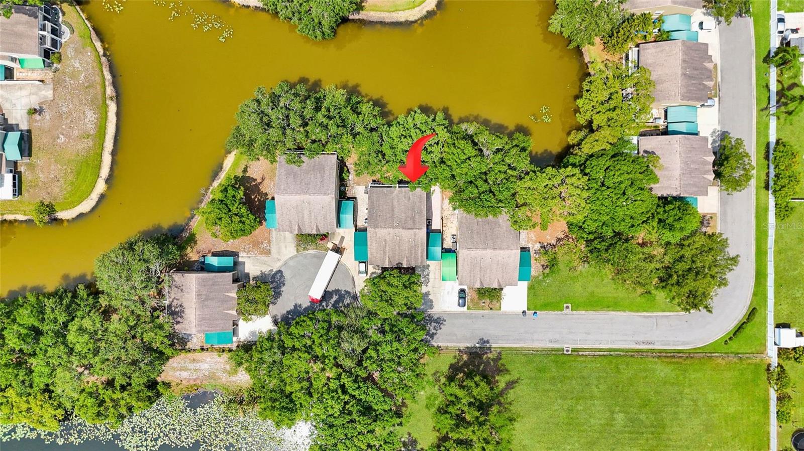Listing photo id 33 for 9050 Lake Place Lane