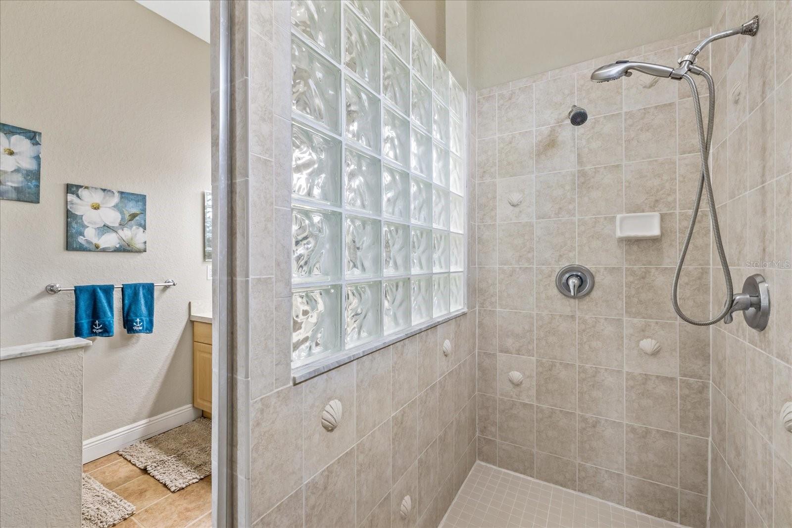 Image 33 of 52 For 6805 Arroyo Drive