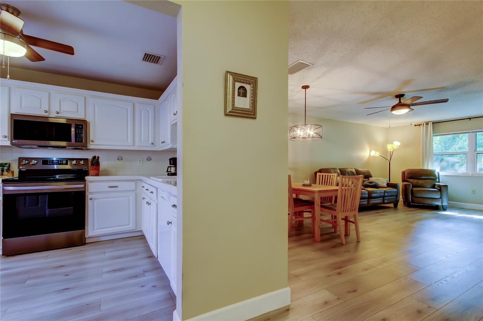 Image 4 of 59 For 2913 Fig Court