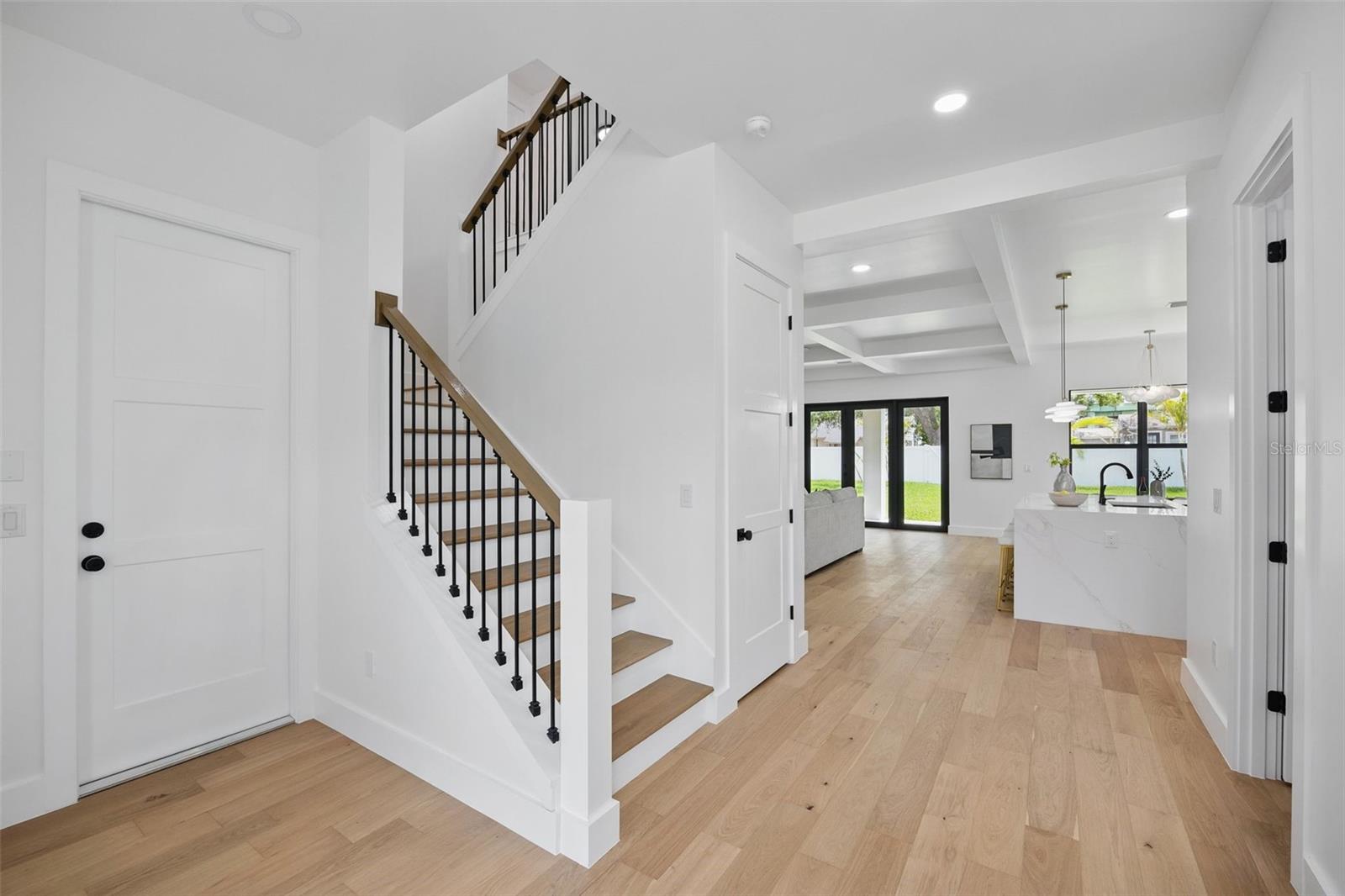 Image 12 of 36 For 816 Orient Street