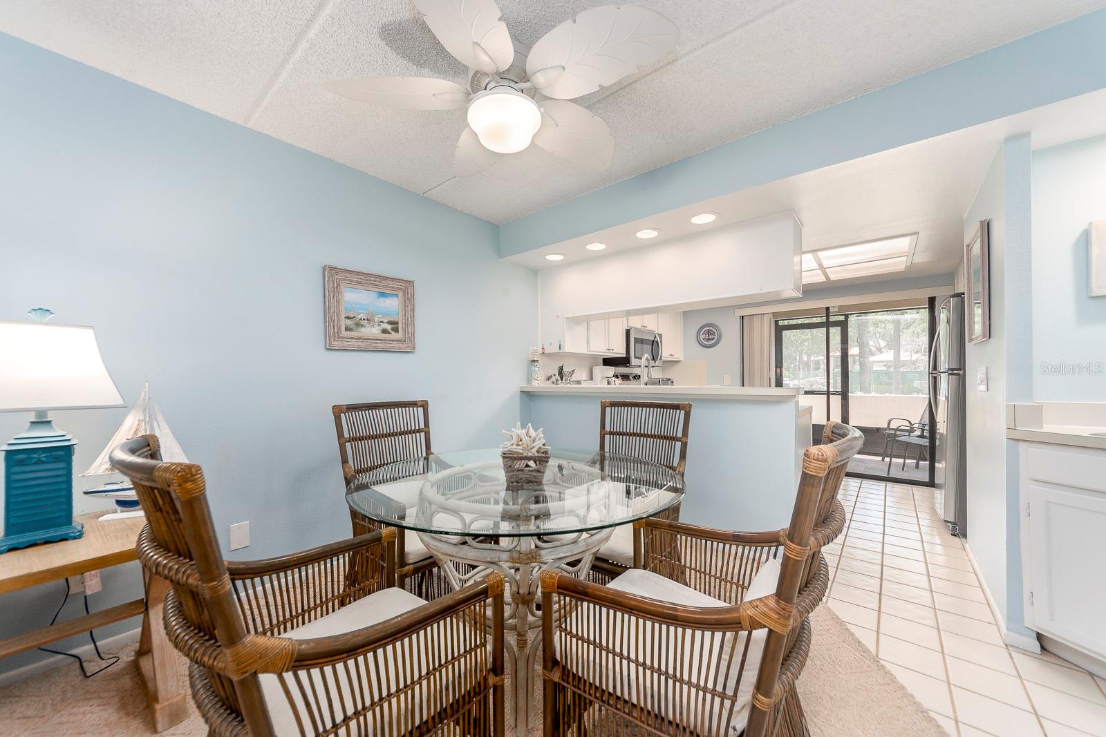 Image 6 of 34 For 105 Woodlake Wynde